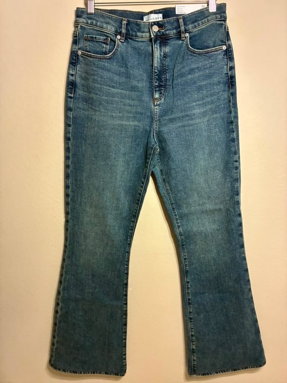 NWT LOFT Women's The Slim High-Rise Flared Jeans Size 30 / 10 Dark Wash